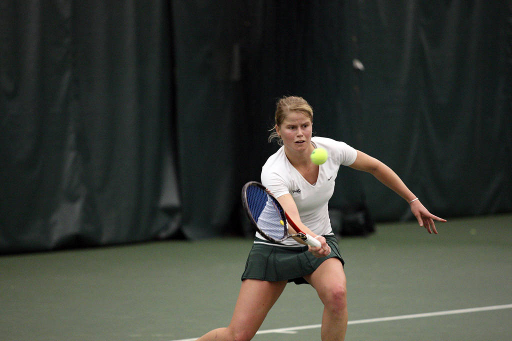 Women’s Tennis: College drops Wilmington with 4-3 win