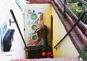 The colorful steps leading down to the shop. ASHLEY RICHARDSON / THE FLAT HAT