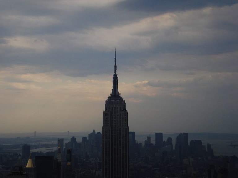 College lights up fundraising campaign, Empire State Building