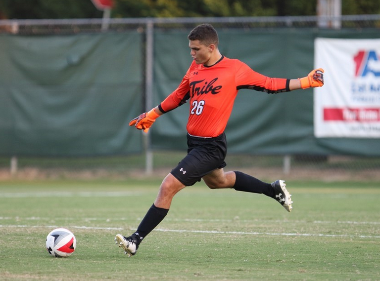 Men’s soccer: Wednesday’s lightning delays result in 0-0 draw with JMU