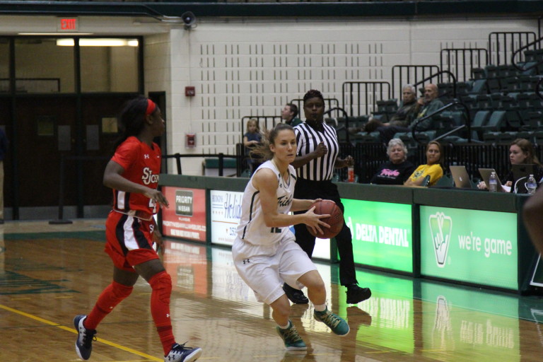 Women’s Basketball: Tribe falls in season opener to St. John’s