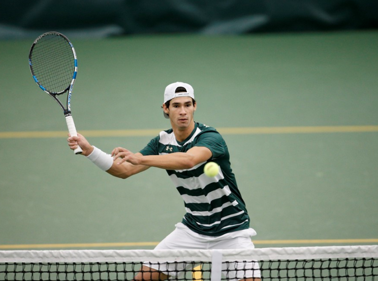 Tennis: Men split against Elon, Winthrop; women continue slide