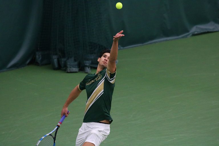 Tennis extends losing streak to six games