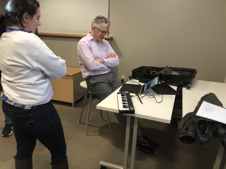 Artificial Intelligence: Vanderbilt Chief Data Scientist Jesse Spencer-Smith hosts workshop discussing technology’s assets to creative expression