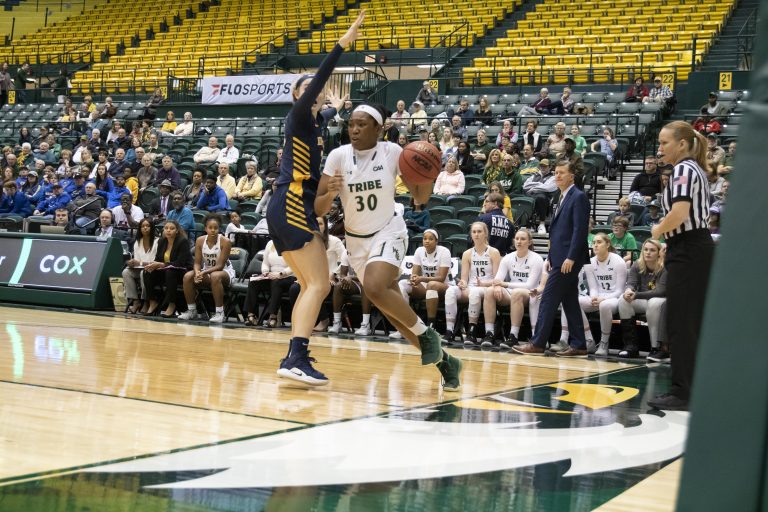 Women’s Basketball: Tribe wins third straight at UNCW