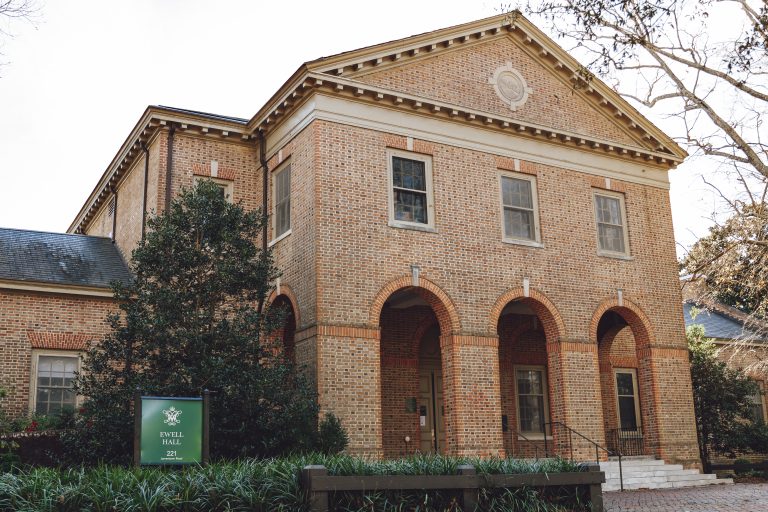 Middle Eastern Music Tunes into Campus: The College of William and Mary’s Middle Eastern Music Ensemble returns to on-campus performances of Arabic music with classic Middle Eastern instruments