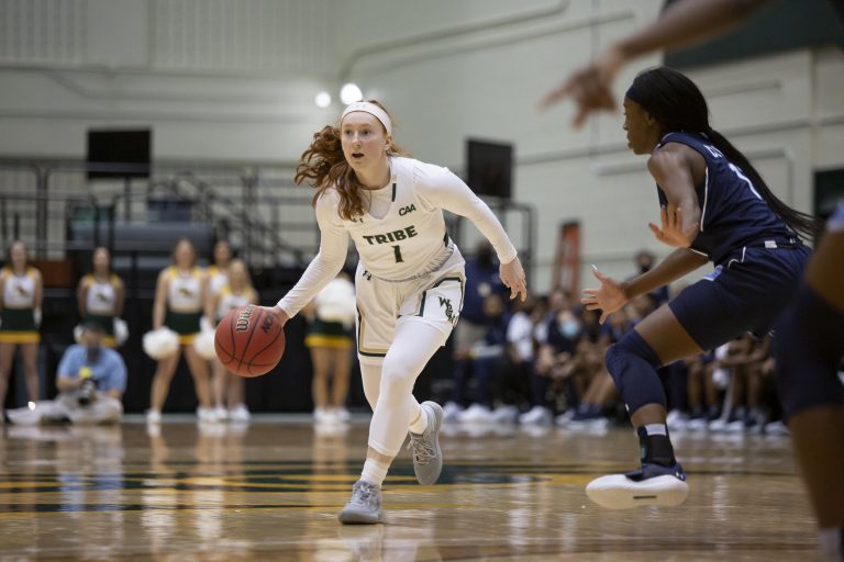 Women’s Basketball: Depth concerns hamper College in second straight road matchup