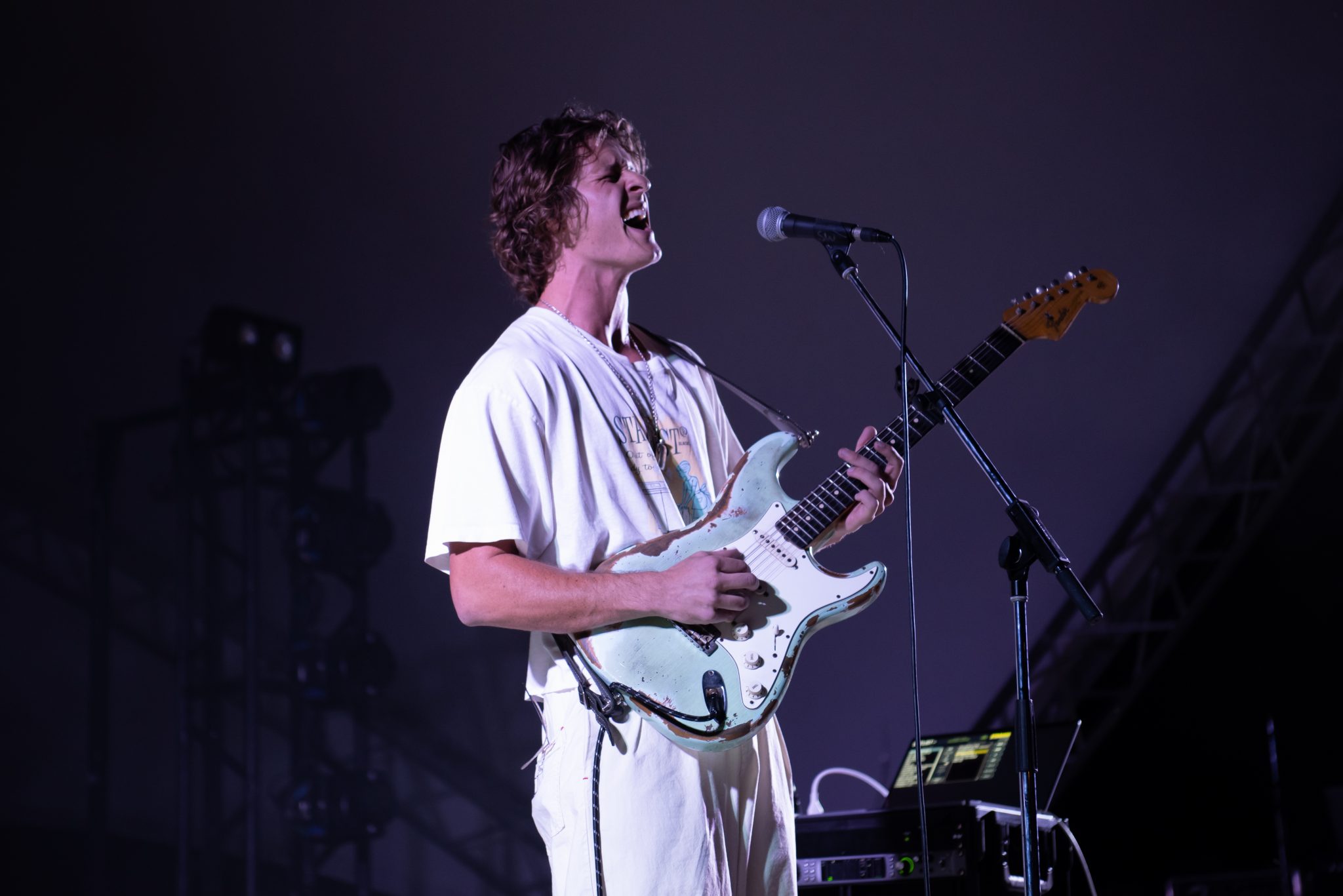 Photo Series Social House, Cody Lovaas take the stage at Matoaka