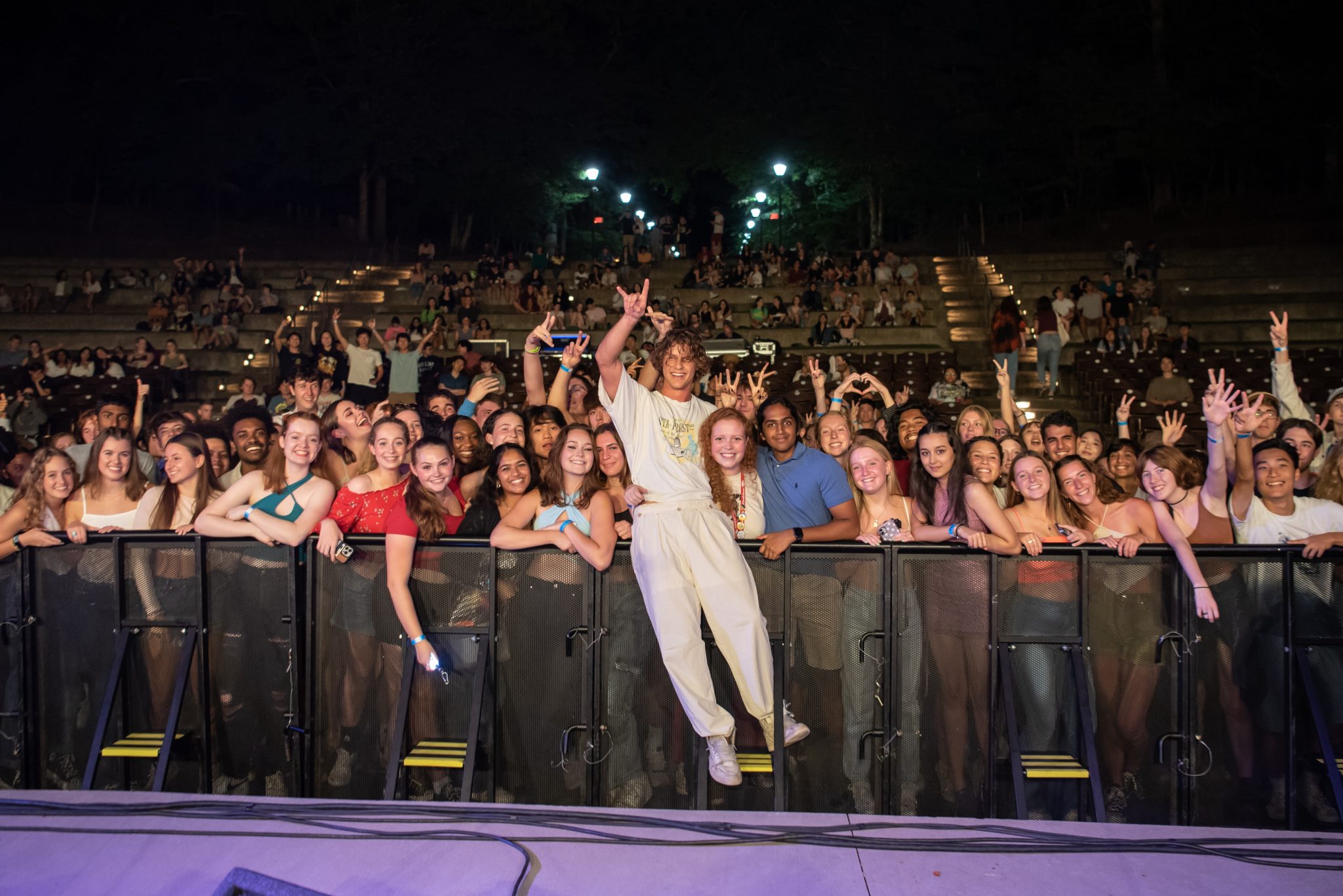 Photo Series Social House, Cody Lovaas take the stage at Matoaka