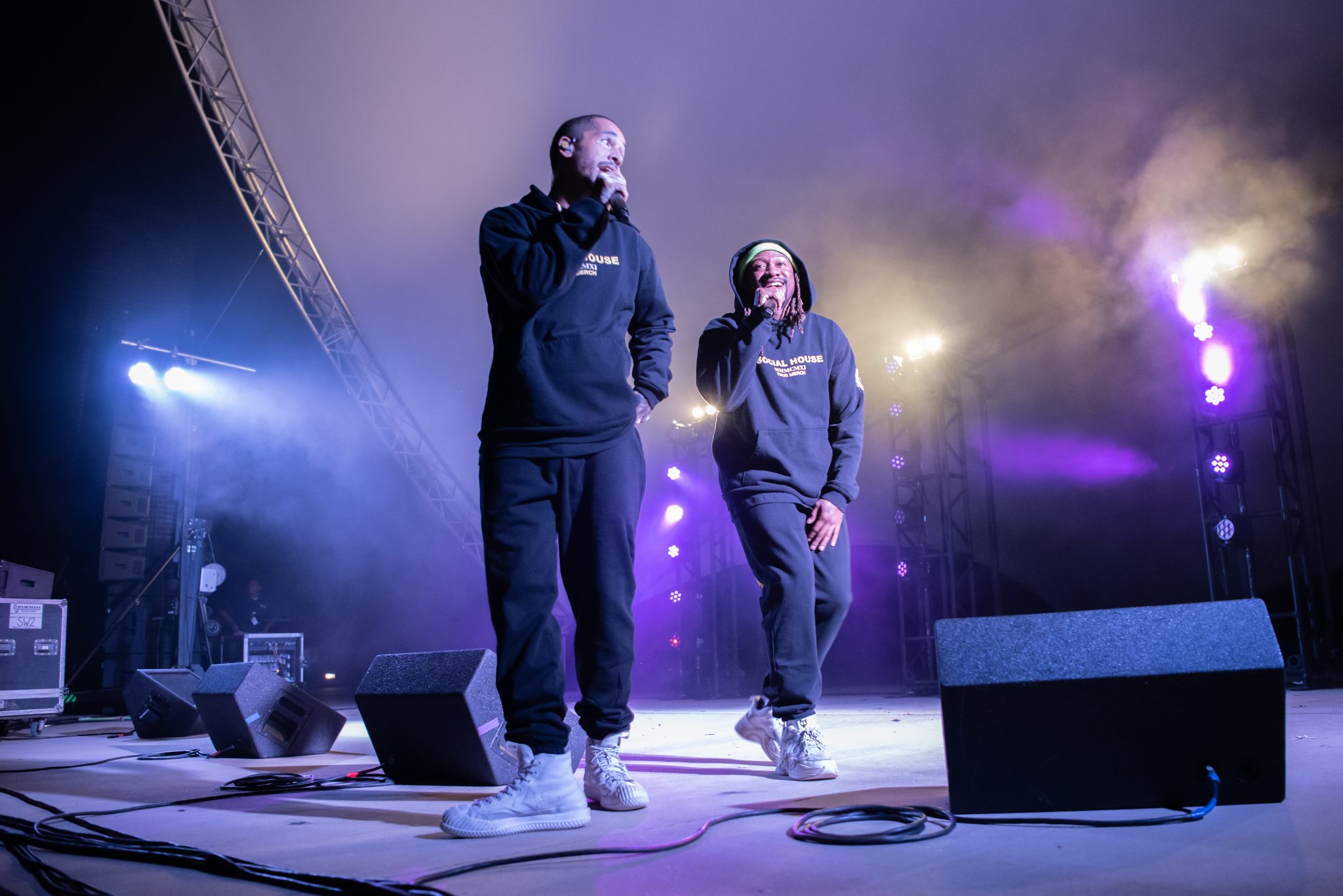 Photo Series Social House, Cody Lovaas take the stage at Matoaka