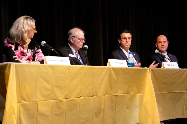 Downtown Neighborhood Alliance and Burns Lane Residents Alliance hosts City Council candidate forum, discuss student housing issues