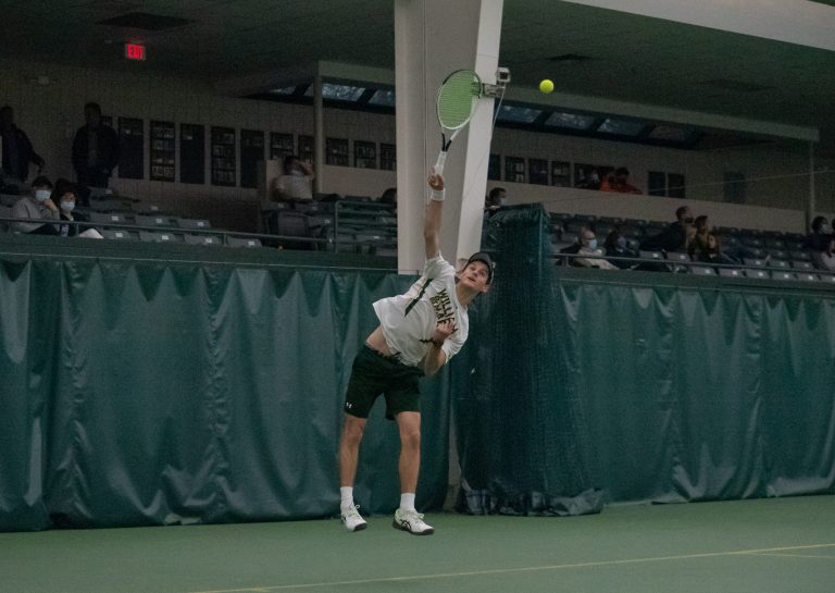 Tribe Tennis Lose Tight Contest to Liberty, 4-3