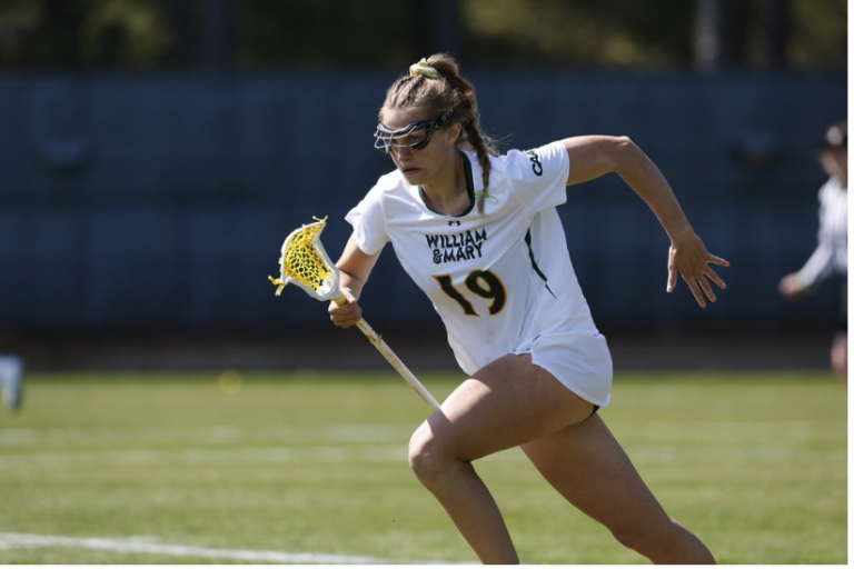 Crazy hair for crazy game; Green and Gold escape against Hofstra