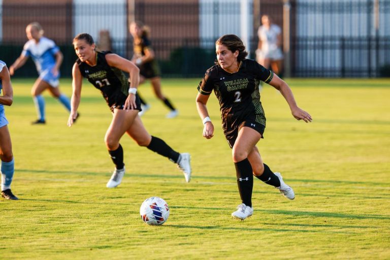 Women’s soccer continue undefeated start to season with win over George Mason, 4-0