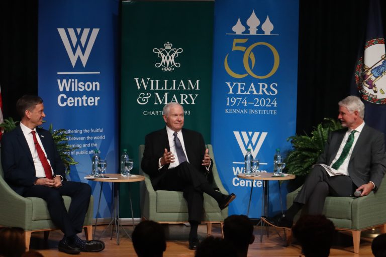 Robert Gates, Mark Green lead community discussion on U.S. foreign policy