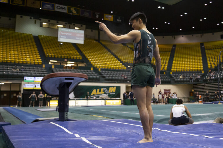 Men’s gymnastics sends school-record five athletes into finals of NCAA Championships