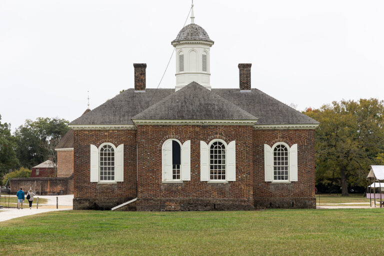 Jan. 6 insurrectionist Jake Lang holds rally in Colonial Williamsburg